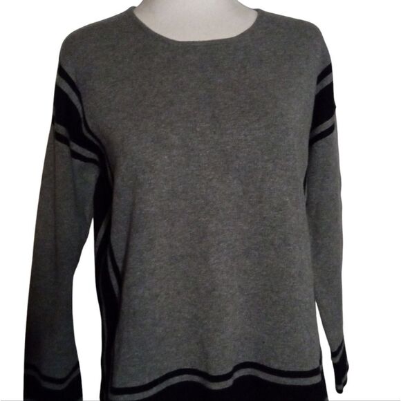 Rebecca Elliot 3 Sisters Sweater Color Block Boxy Gray & Black Size Small Medium - Picture 7 of 10
